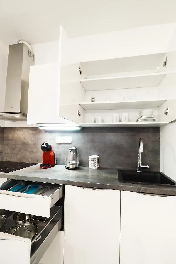 Apartments / 10 Min From Center / O2 Arena Praha 0*,