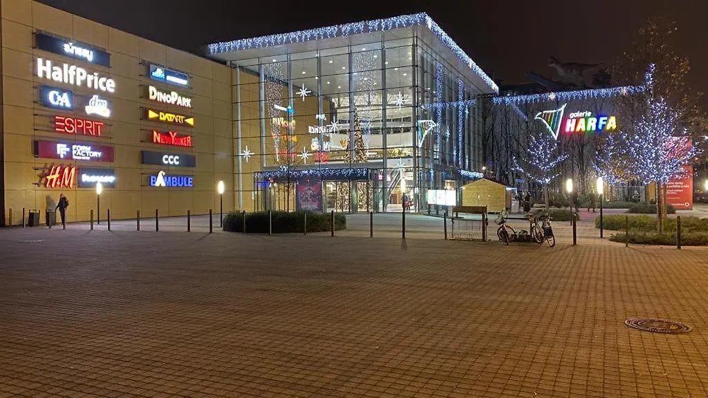 Apartments / 10 Min From Center / O2 Arena Praha